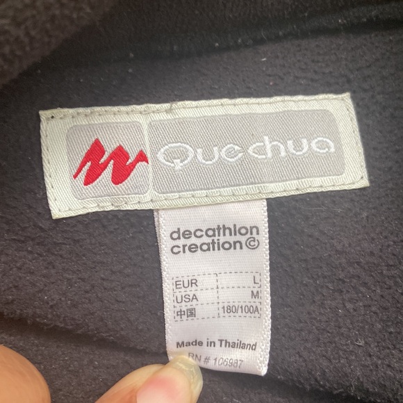 Quechua Men's Hiking Fleece Size Medium - Picture 4 of 5